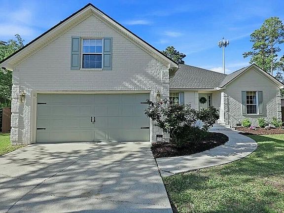 2nd image of 306 Hook Ln