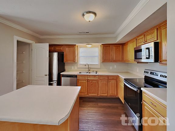 5th image of 947 Lavergne Ln