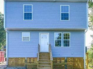817 Kirby St, West Pt, VA 23181