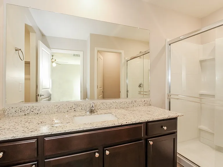 7084 S Victor Dr — Photo 7