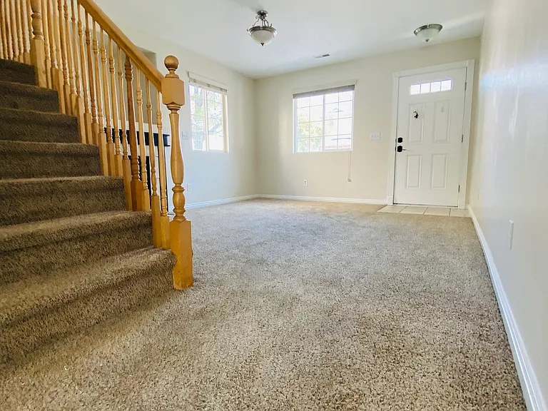 428 E Park Oak Pl — Photo 4