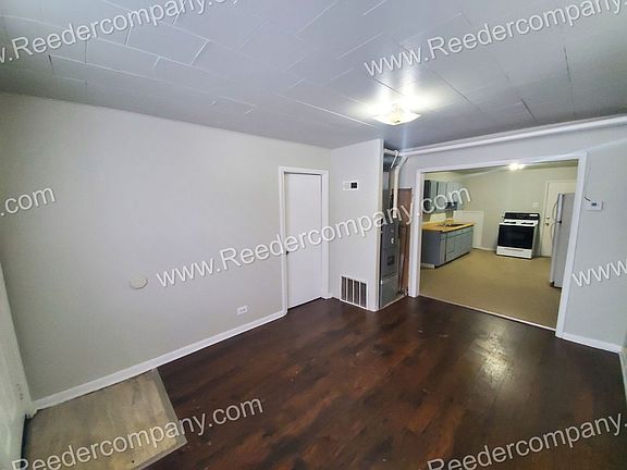 5th image of 4915 Homerlee Ave #1F