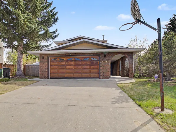 11617 26th Ave NW, Edmonton, AB T6J 3R3
