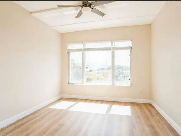 1200 Town Center Dr #305 — Photo 26