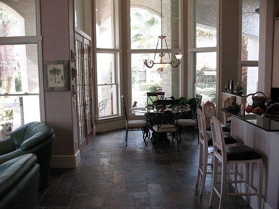 5th image of 109 Deerfield Dr