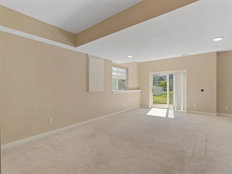 3022 Beckley St — Photo 30