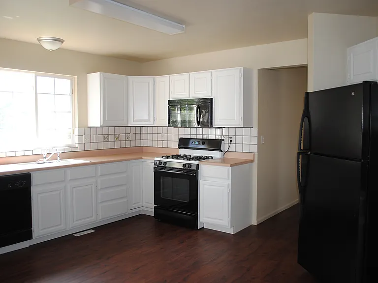 5032 W 12th Street Dr — Photo 8