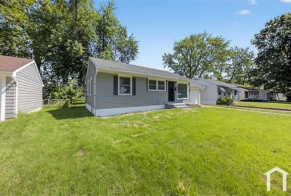 3 bed, 1058 sqft, $1,499 — Photo 3