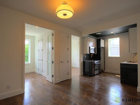 2nd image of 75 Green St #2H