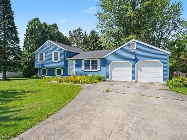 3895 Stroup Rd, Rootstown, OH 44272