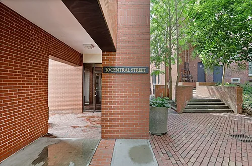20 Central St Photo 1
