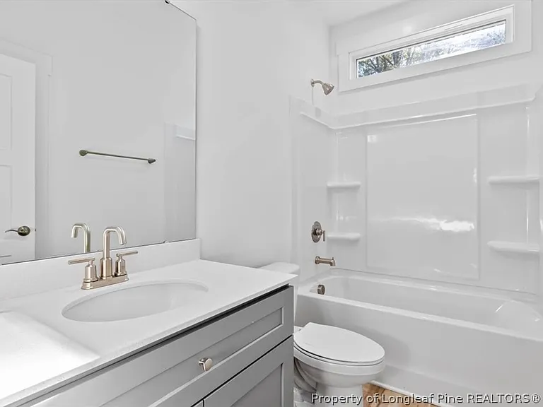 601 E Bay St — Photo 20