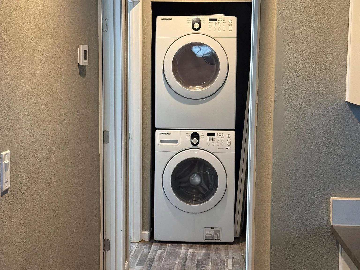 3 bed, 2.0 bath, 1200 sqft, $858 — Photo 4
