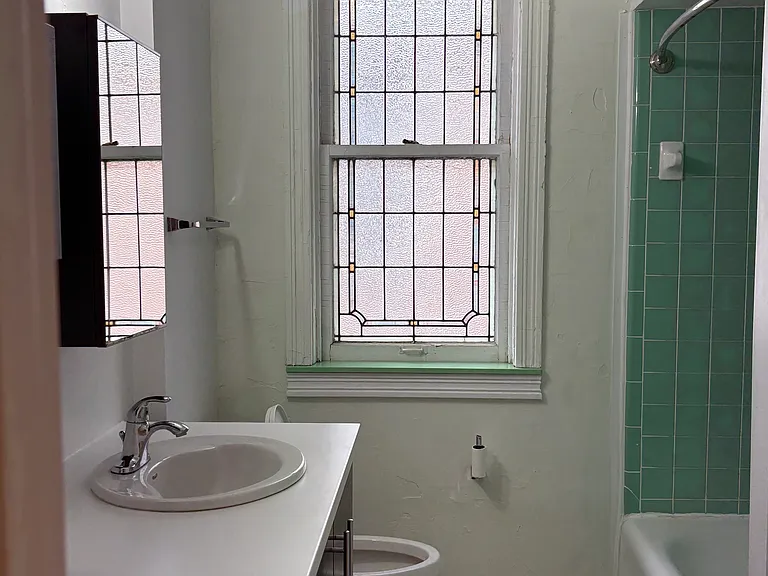 7222 Forsyth Blvd — Photo 6