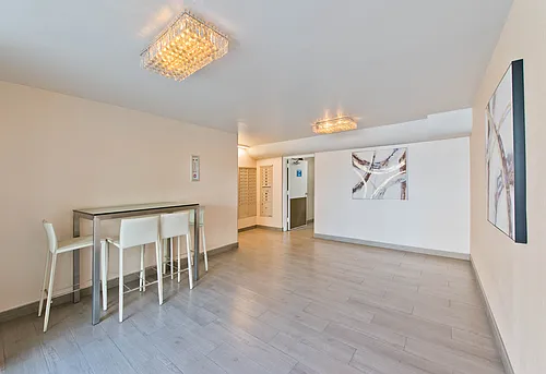 The Kelton Apartments Photo 1