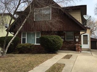 3806 S Brook Pl, Saint Francis, WI 53235