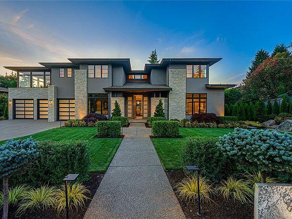 5th image of 9516 NE 30th St