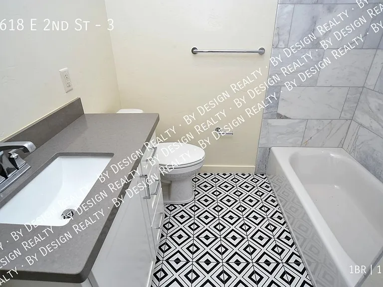3618 E 2nd St — Photo 18