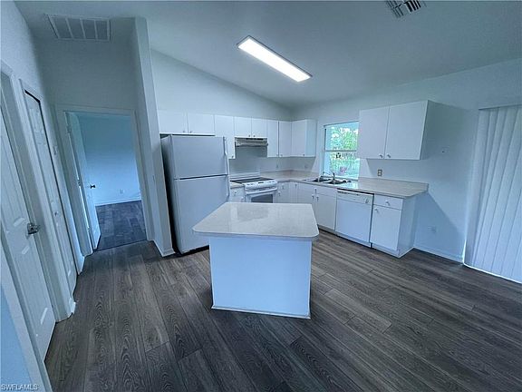 3rd image of 5514 Beauty St