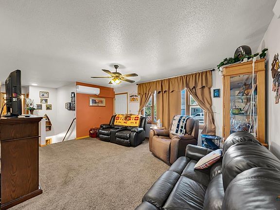 4th image of 817 S 33rd St