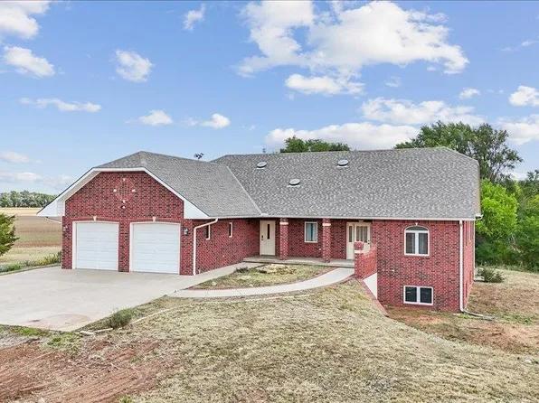 650 N 311th St W, Garden Plain, KS 67050