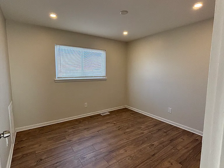 30772 Grandview Ave — Photo 11