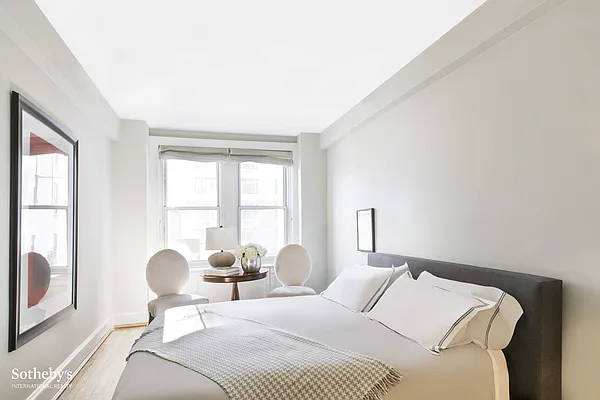 Sold by Sotheby's International Realty | media 16