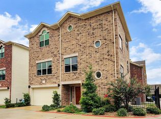 3624 Main Plaza Dr, Houston, TX 77025