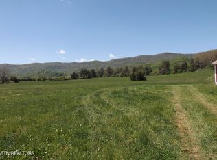 584 Lavender View Ln, Speedwell, TN 37870