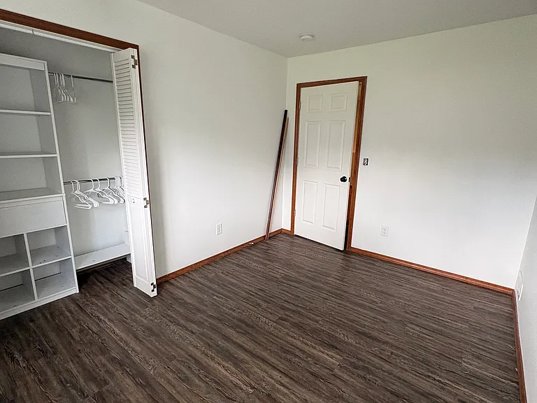 613 E Bonnie Lynn Ln — Photo 28