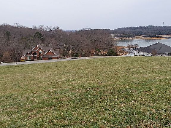 3rd image of Majestic Cir Lot 64