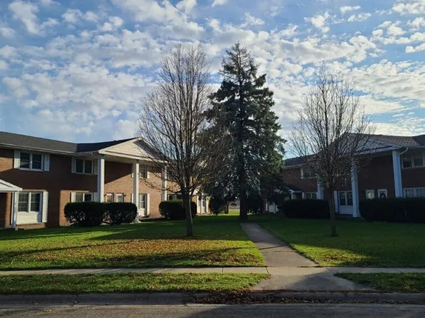 372 Irene Ave, Rochelle, IL 61068