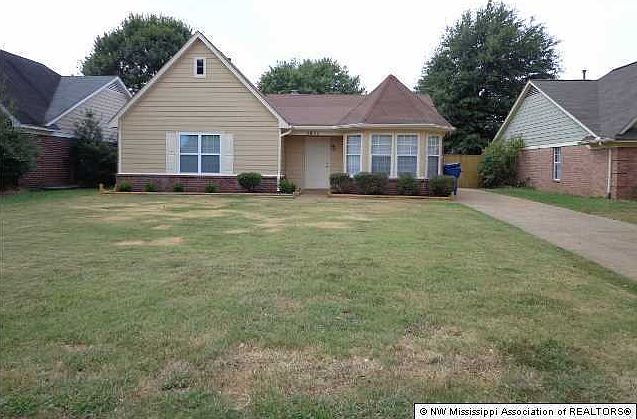 1st image of 5855 E Kentwood Dr