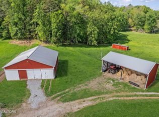 3 Island Rd, Walling, TN 38587