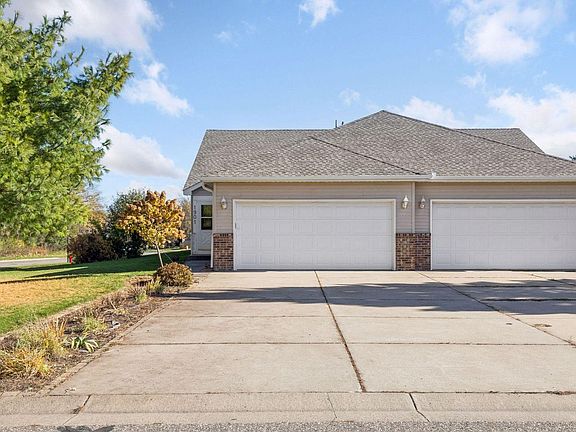 2nd image of 1901 Westridge Cir