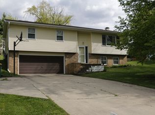 22 Terrace Dr, Independence, IA 50644