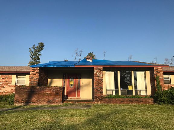 4th image of 909 Radcliff Ave