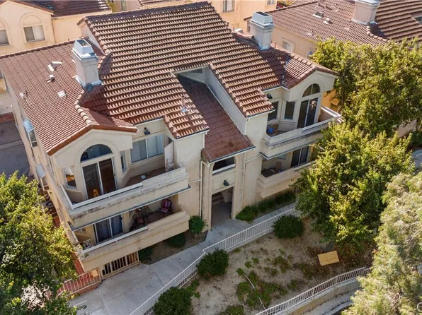 19861 Sandpiper Pl Unit 110, Santa Clarita, CA 91321