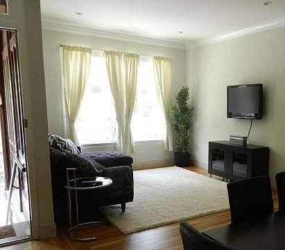 TV/Lounge area / potential guest room