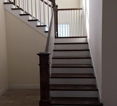 3rd image of 104 Waterline Dr