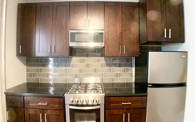 Rented by Heritage Realty LLC | media 10