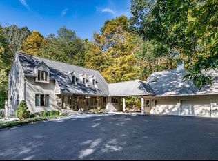 92 Post Office Rd, Waccabuc, NY 10597