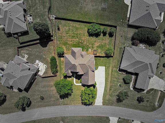 5th image of 185 Valley Stone Rd