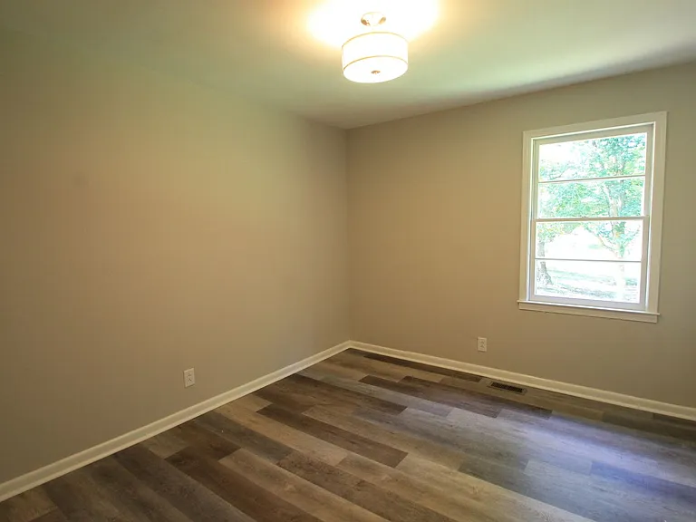 1535 Glasscock Rd — Photo 16