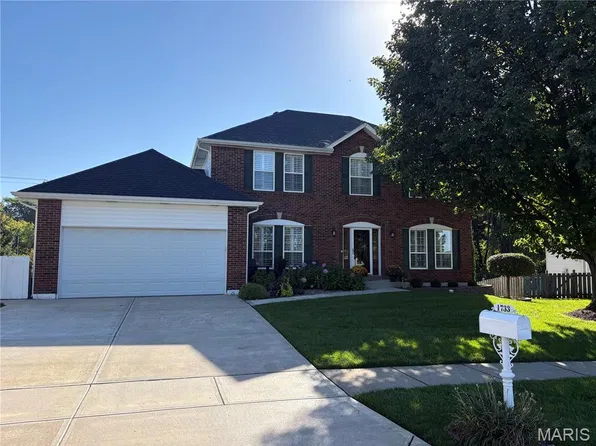1733 Michaelwood Ct, Saint Charles, MO 63303