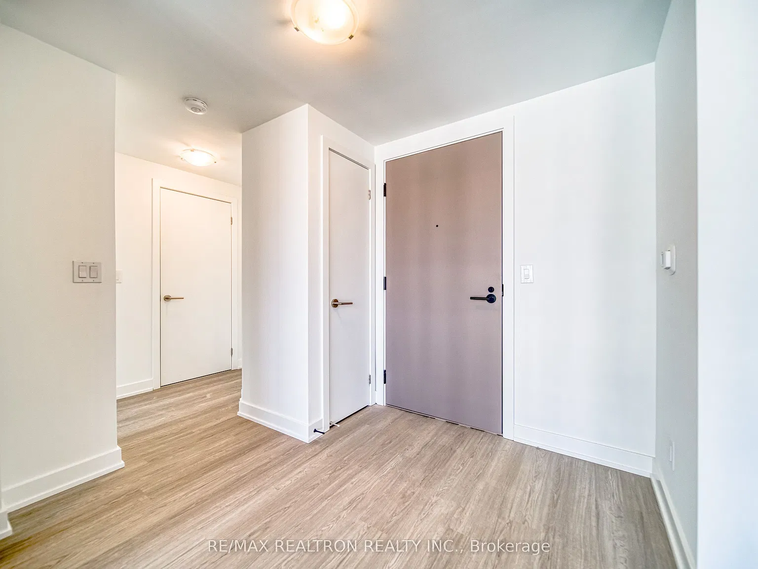 2 bed, $2,900 — Photo 3