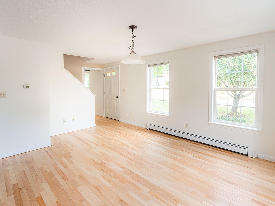 19 Willowdale Drive, Gorham, ME 04038 Zillow