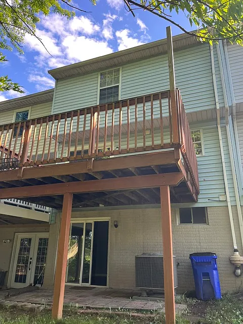 3 bed, 3.5 bath, 1240 sqft, $2,800 — Photo 2