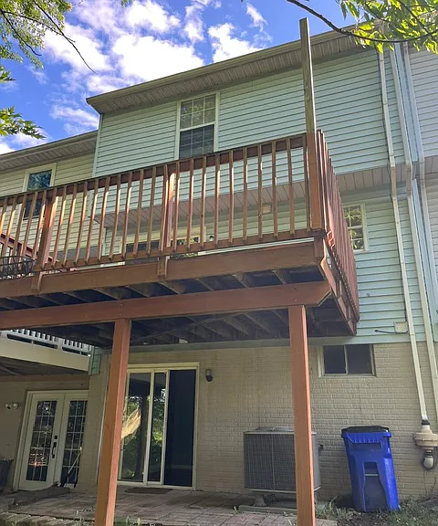 104 S Oak Cliff Ct — Photo 2
