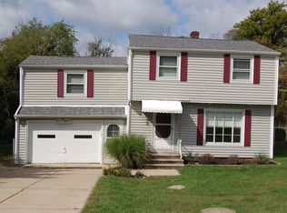 7272 Ridge Rd, Parma, OH 44129